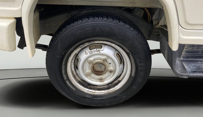 2021 Mahindra Bolero B4, Diesel, Manual, 67,014 km, Right Rear Wheel