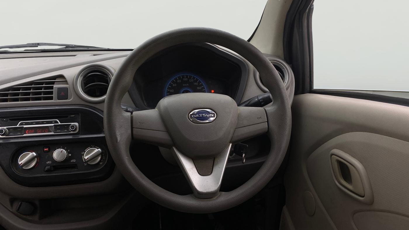 2017 Datsun Redi Go T (O), Petrol, Manual, 1,16,071 km, Steering Wheel Close Up
