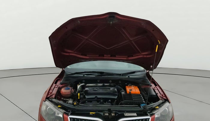 2017 Skoda Octavia STYLE PLUS AT 1.8 TSI, Petrol, Automatic, 1,00,780 km, Open Bonet