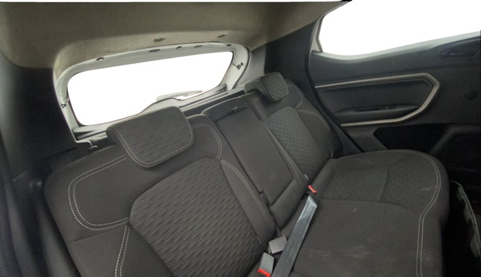 2021 Renault Kiger RXZ TURBO CVT, Petrol, Automatic, 50,011 km, Right Side Rear Door Cabin