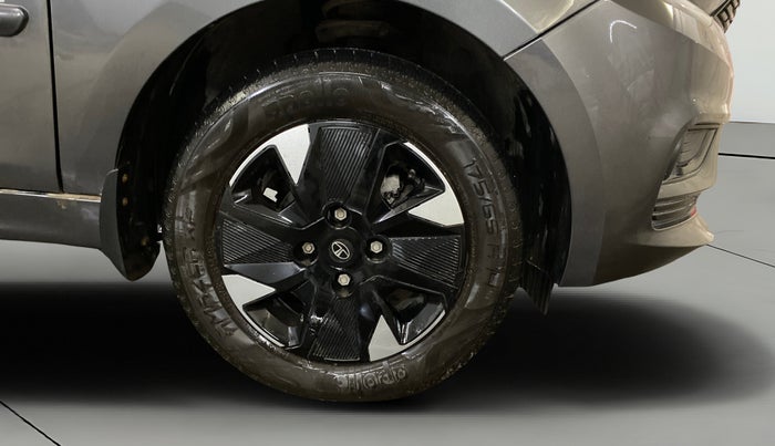 2025 Tata Tiago XT PETROL, Petrol, Manual, 10,995 km, Right Front Wheel