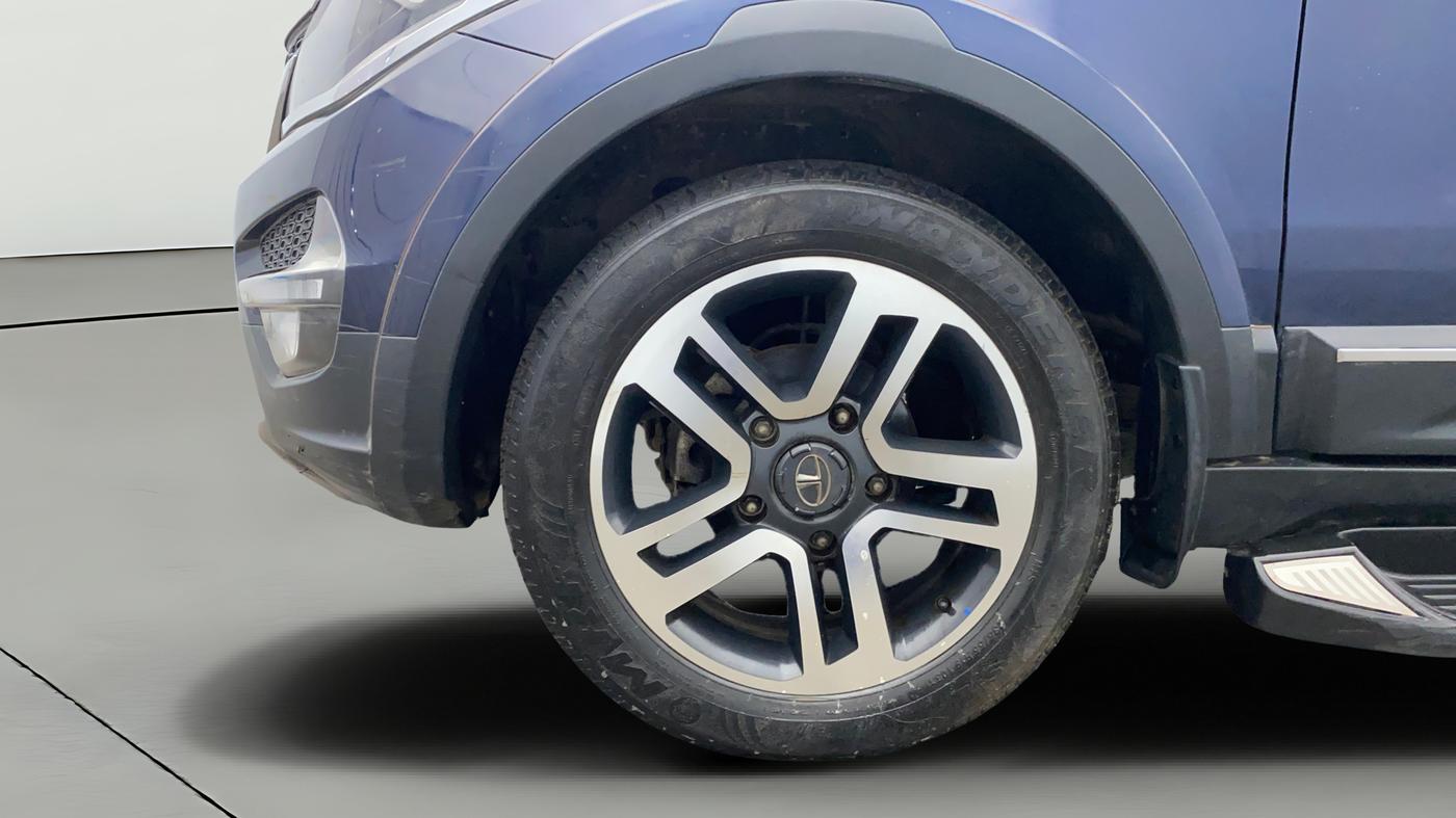 2018 Tata Hexa XT 4X2 7 STR, Diesel, Manual, 18,221 km, Left Front Wheel