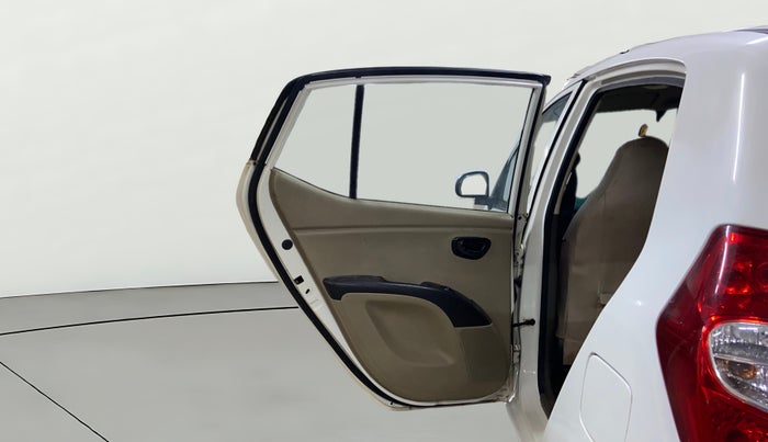 2014 Hyundai i10 MAGNA 1.1, CNG, Manual, 1,05,896 km, LHS Rear Door