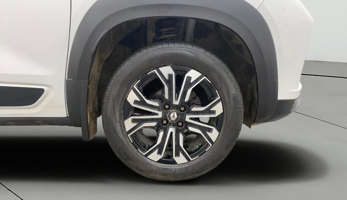 2021 Renault Kiger RXT TURBO CVT, Petrol, Automatic, 25,660 km, Right Front Wheel