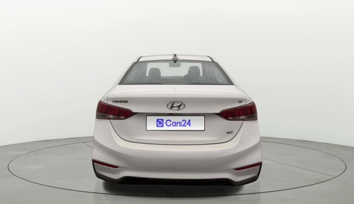 2017 Hyundai Verna 1.6 VTVT SX, Petrol, Manual, 56,344 km, Back/Rear