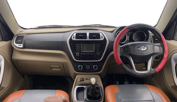 2017 Mahindra TUV300 T8, Diesel, Manual, 73,316 km, Dashboard