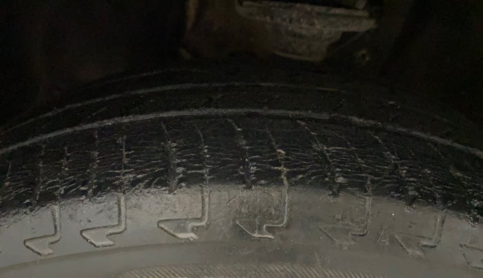 2017 Maruti IGNIS ZETA 1.2 AMT, Petrol, Automatic, 39,009 km, Left Front Tyre Tread
