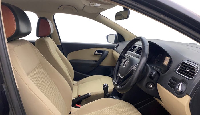 2014 Volkswagen Polo HIGHLINE1.5L, Diesel, Manual, 86,574 km, Right Side Front Door Cabin