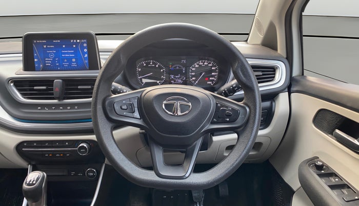 2023 Tata ALTROZ XZ PETROL, Petrol, Manual, 21,487 km, Steering Wheel Close Up