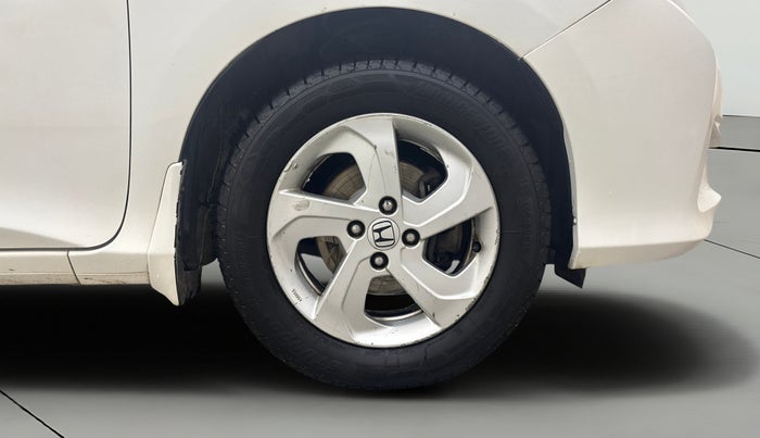 2015 Honda City 1.5L I-VTEC VX CVT, Petrol, Automatic, 1,07,977 km, Right Front Wheel