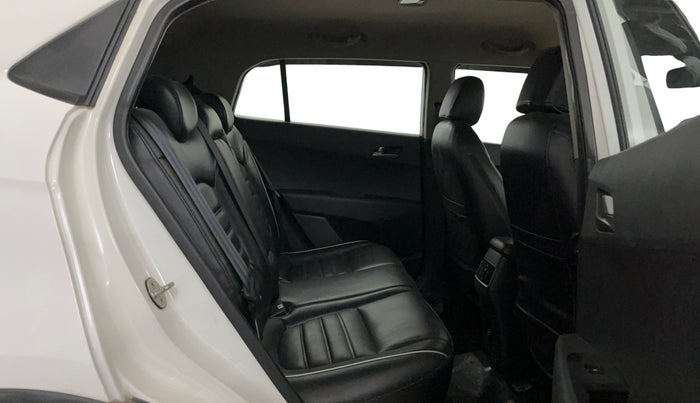 2017 Hyundai Creta SX PLUS 1.6 PETROL, Petrol, Manual, 58,764 km, Right Side Rear Door Cabin