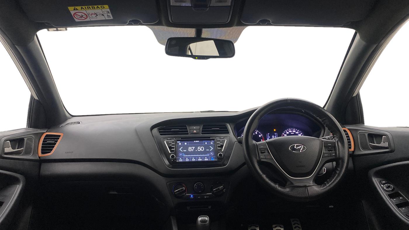 2017 Hyundai i20 Active 1.2 S, Petrol, Manual, 34,189 km, Dashboard