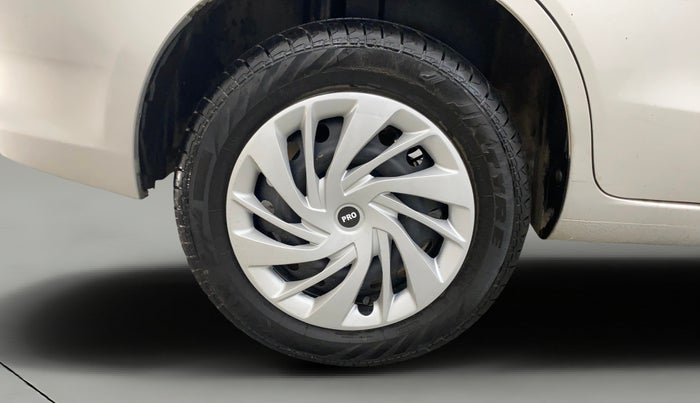 2016 Maruti Ertiga VXI CNG, CNG, Manual, 72,666 km, Right Rear Wheel