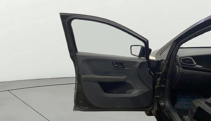 2022 Tata ALTROZ XZ PLUS DIESEL DARK EDITION, Diesel, Manual, 73,391 km, LHS Front Door