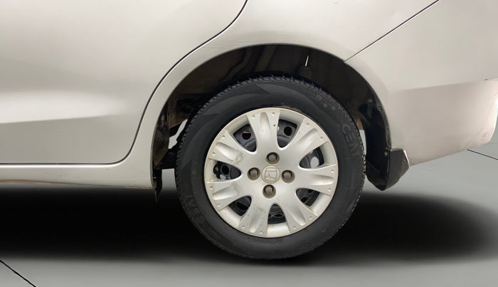 2015 Honda Amaze 1.2L I-VTEC S, Petrol, Manual, 1,07,704 km, Left Rear Wheel