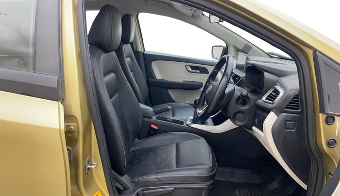 2021 Tata ALTROZ XZ PLUS PETROL, Petrol, Manual, 70,917 km, Right Side Front Door Cabin