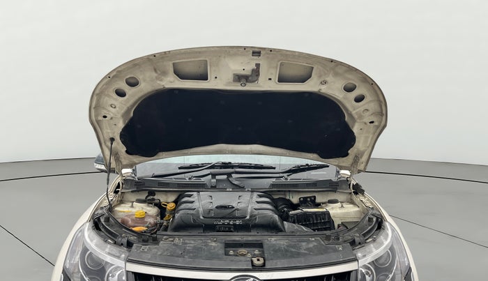 2020 Mahindra XUV500 W5, Diesel, Manual, 56,961 km, Open Bonet