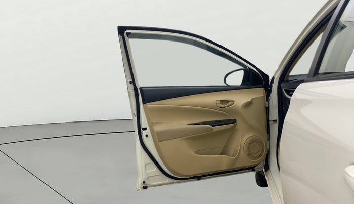 2021 Toyota YARIS J MT, Petrol, Manual, 42,024 km, LHS Front Door