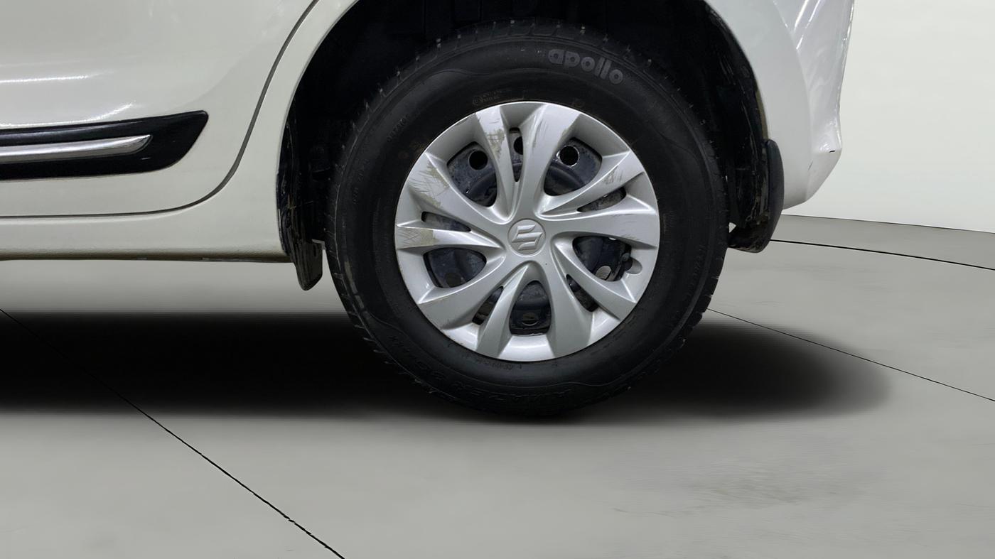 2024 Maruti Swift VXI, Petrol, Manual, 30,367 km, Left Rear Wheel