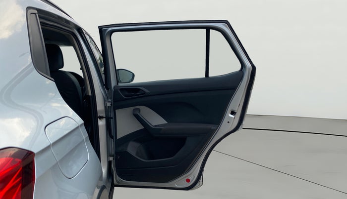 2022 Skoda KUSHAQ ACTIVE 1.0L TSI MT, Petrol, Manual, 84,819 km, RHS Rear Door