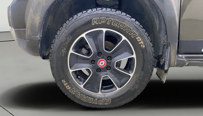 2017 Renault Duster RXS CVT, Petrol, Automatic, 68,204 km, Left Front Wheel