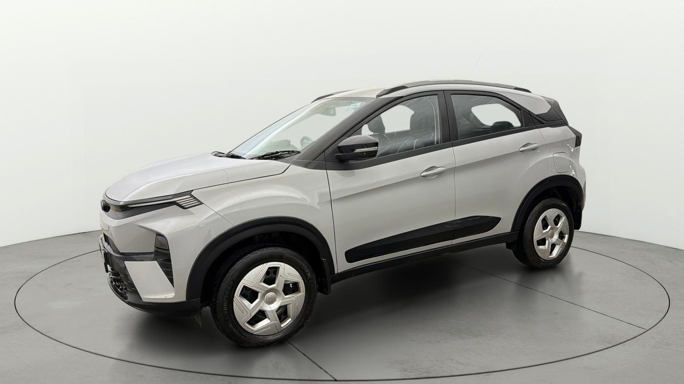 2026 Tata NEXON Pure Plus 1.2 iCNG 6MT, CNG, Manual, 5,389 km, Left Front Diagonal