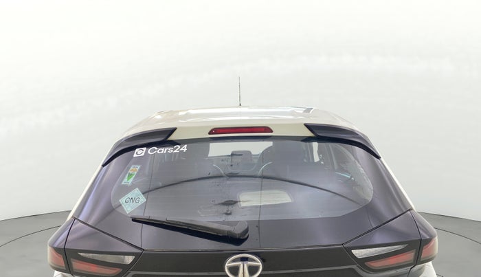 2023 Tata ALTROZ XZ CNG, CNG, Manual, 37,900 km, Rear Windshield