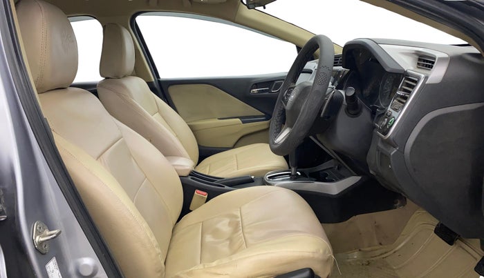 2019 Honda City 1.5L I-VTE V CVT, Petrol, Automatic, 1,19,388 km, Right Side Front Door Cabin