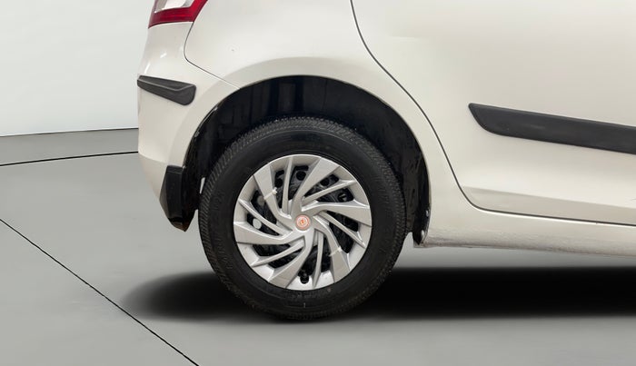2014 Maruti Swift VXI, Petrol, Manual, 62,348 km, Right Rear Wheel