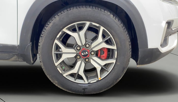 2020 KIA SELTOS GTX PLUS 1.4 PETROL, Petrol, Manual, 1,14,432 km, Right Front Wheel