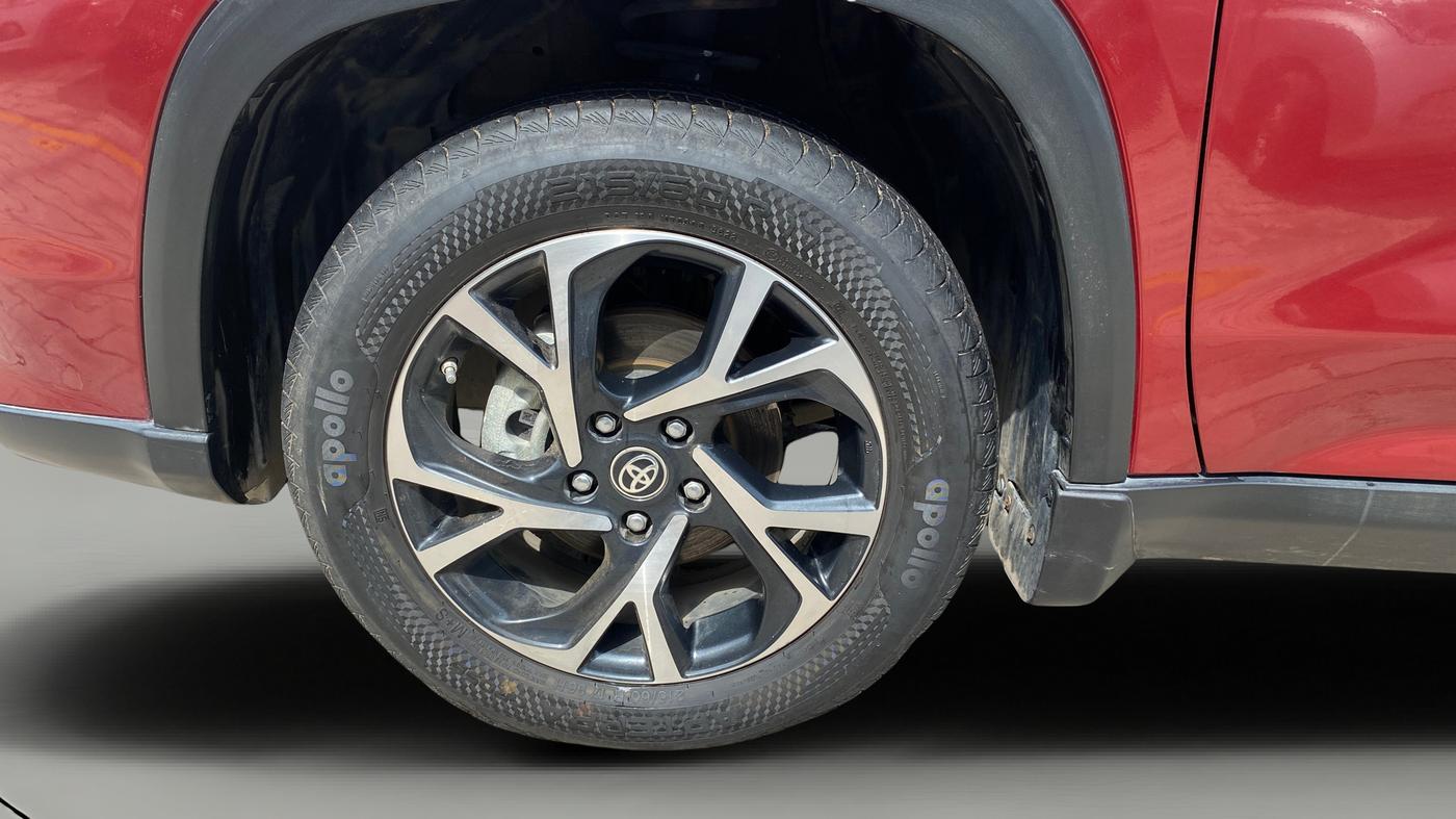 2022 Toyota URBAN CRUISER HYRYDER V HYBRID, Hybrid, Automatic, 19,184 km, Left Front Wheel