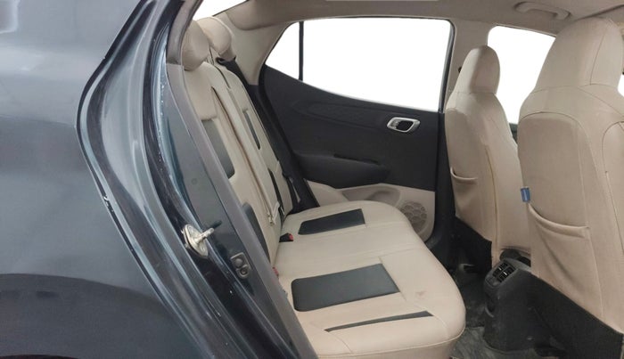 2023 Hyundai AURA SX 1.2 CNG, CNG, Manual, 56,354 km, Right Side Rear Door Cabin