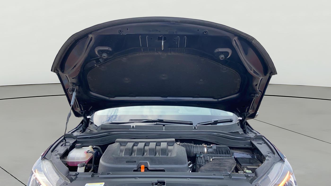 2022 Mahindra XUV700 AX 5 P AT 5 STR, Petrol, Automatic, 20,014 km, Open Bonet