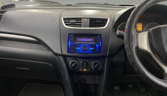 2014 Maruti Swift VXI, Petrol, Manual, 61,813 km, Air Conditioner