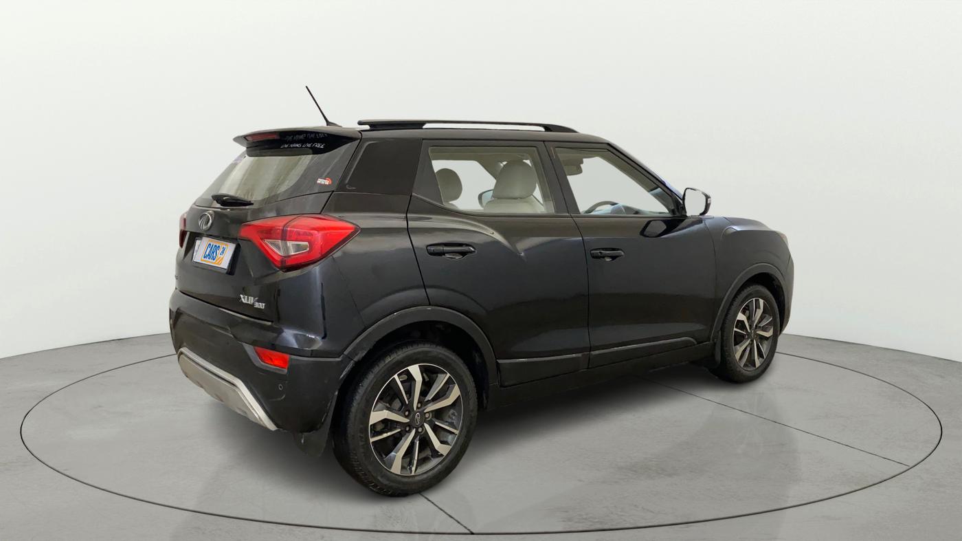 2020 Mahindra XUV300 W8 (O) 1.2 PETROL, Petrol, Manual, 44,973 km, Right Back Diagonal
