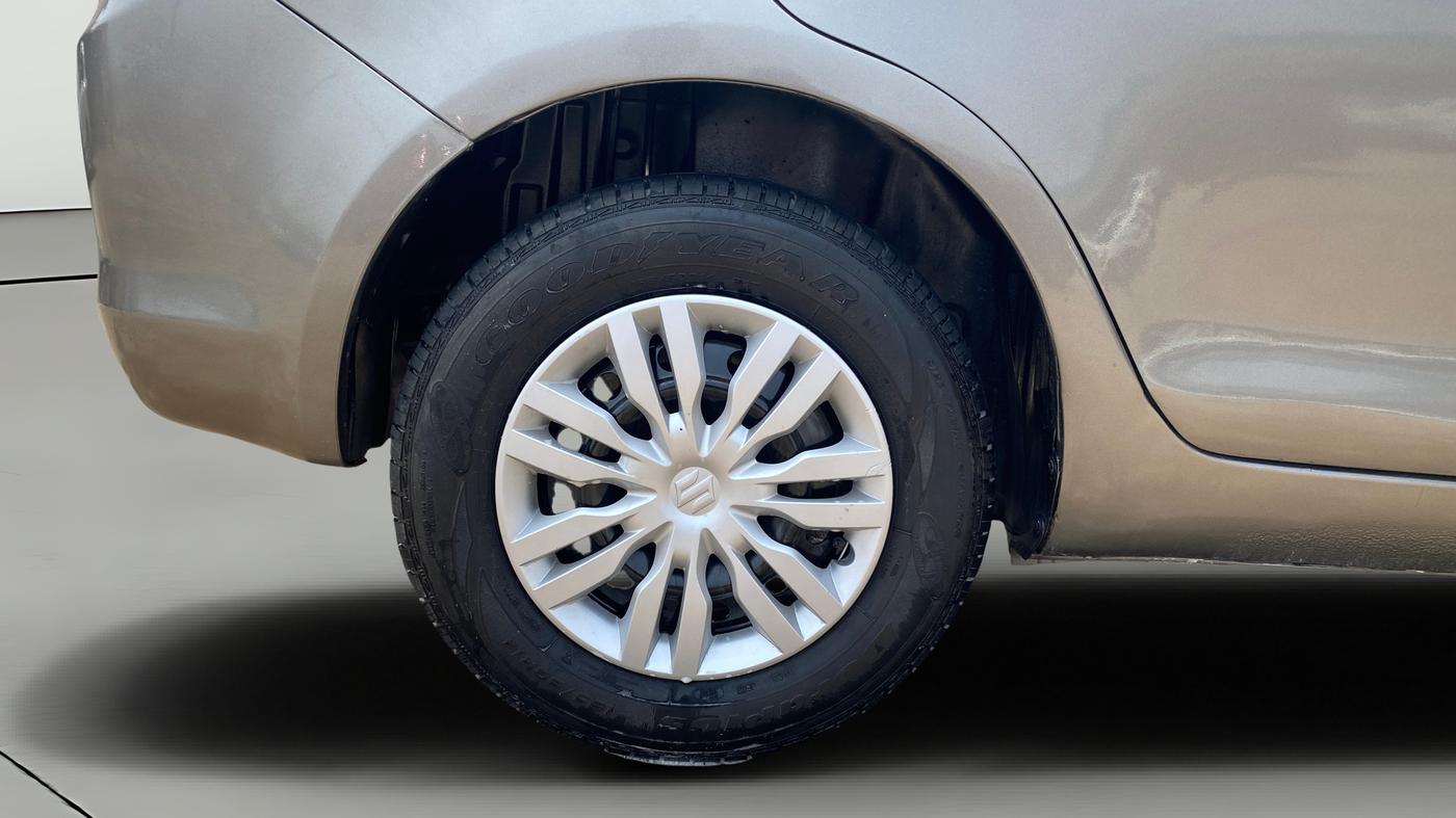 2015 Maruti Swift Dzire VXI, Petrol, Manual, 36,927 km, Right Rear Wheel