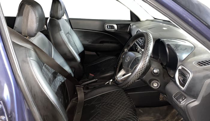 2022 Hyundai VENUE S 1.2, Petrol, Manual, 77,932 km, Right Side Front Door Cabin