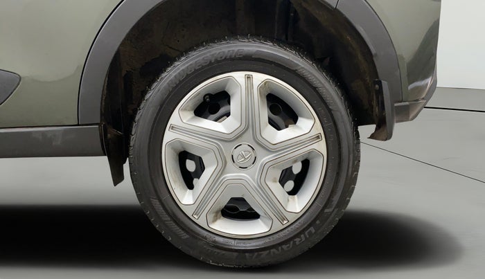 2023 Tata NEXON XMA PLUS SUNROOF PETROL, Petrol, Automatic, 20,224 km, Left Rear Wheel