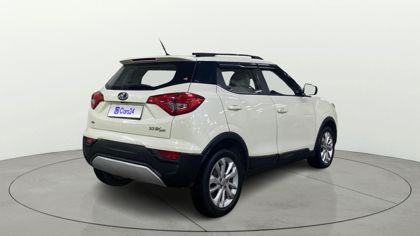 2021 Mahindra XUV300 W8 1.2 PETROL, Petrol, Manual, 67,784 km, Right Back Diagonal