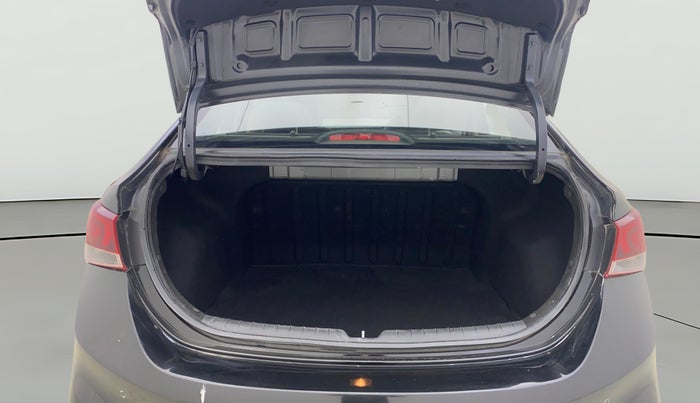 2018 Hyundai Verna 1.6 VTVT SX (O) AT, Petrol, Automatic, 69,467 km, Boot Open Zoomed View