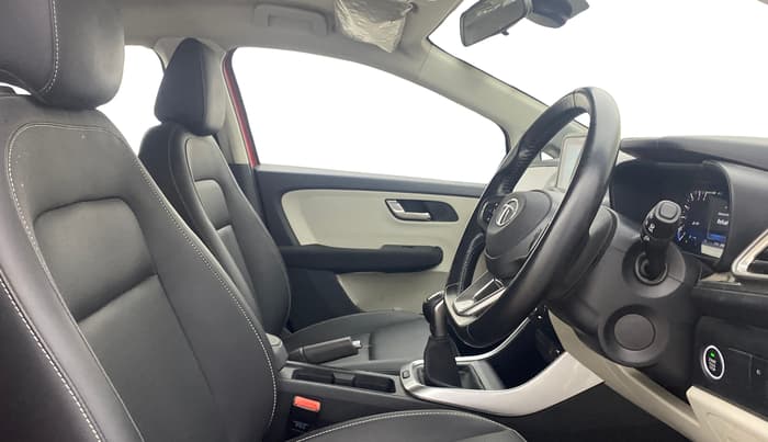 2022 Tata ALTROZ XZ PLUS DIESEL, Diesel, Manual, 33,122 km, Right Side Front Door Cabin