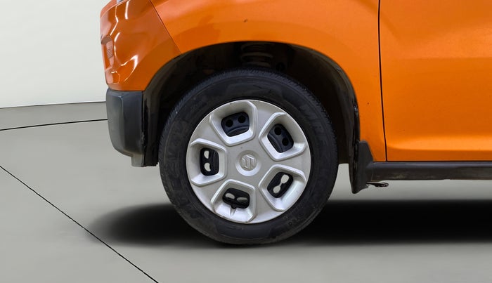 2022 Maruti S PRESSO VXI (O) CNG, CNG, Manual, 34,823 km, Left Front Wheel