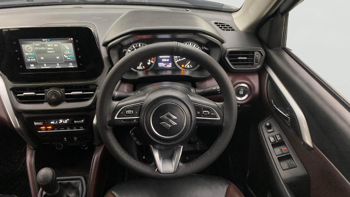 2025 Maruti Grand Vitara DELTA SMART HYBRID, Petrol, Manual, 9,324 km, Steering Wheel Close Up
