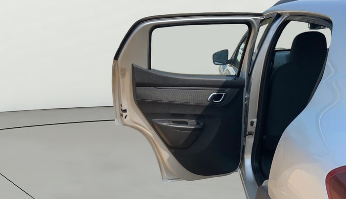 2022 Renault Kwid CLIMBER 1.0 AMT, Petrol, Automatic, 27,697 km, LHS Rear Door