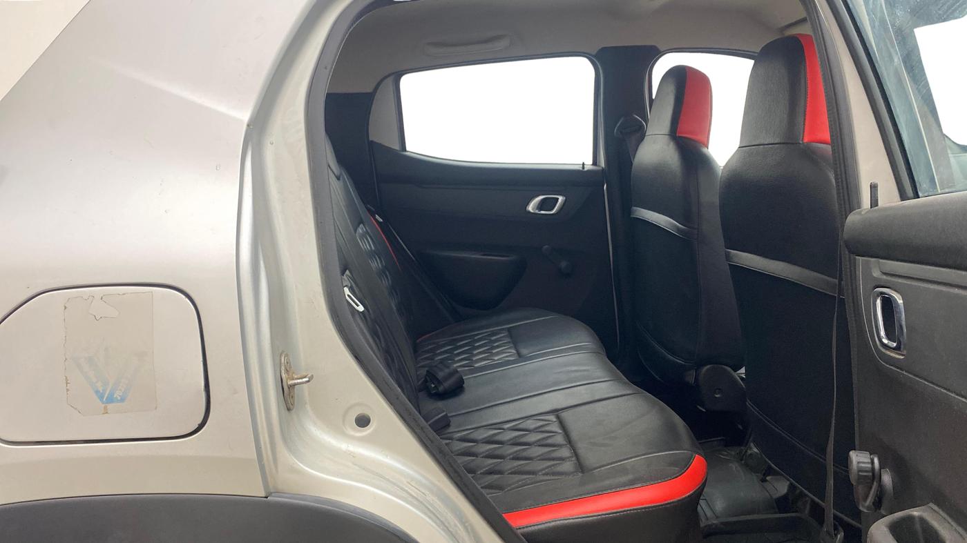 2019 Renault Kwid RXT 1.0 AMT (O), Petrol, Automatic, 59,204 km, Right Side Rear Door Cabin