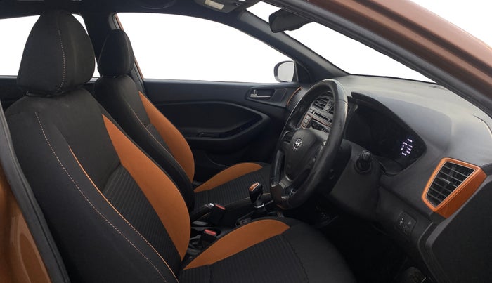 2015 Hyundai i20 Active 1.4 SX, Diesel, Manual, 70,946 km, Right Side Front Door Cabin