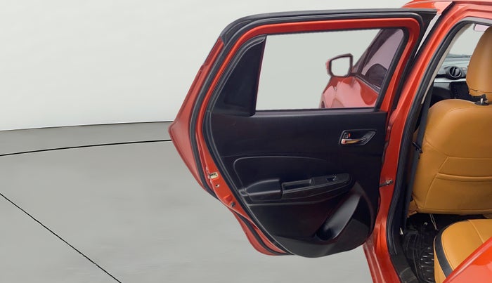 2018 Maruti Swift ZDI AMT, Diesel, Automatic, 1,11,240 km, LHS Rear Door