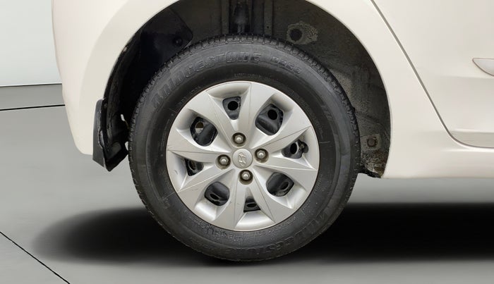 2015 Hyundai Elite i20 MAGNA 1.2, Petrol, Manual, 48,026 km, Right Rear Wheel