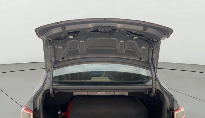 2018 Hyundai Xcent SX 1.2, CNG, Manual, 1,33,725 km, Boot Door Open