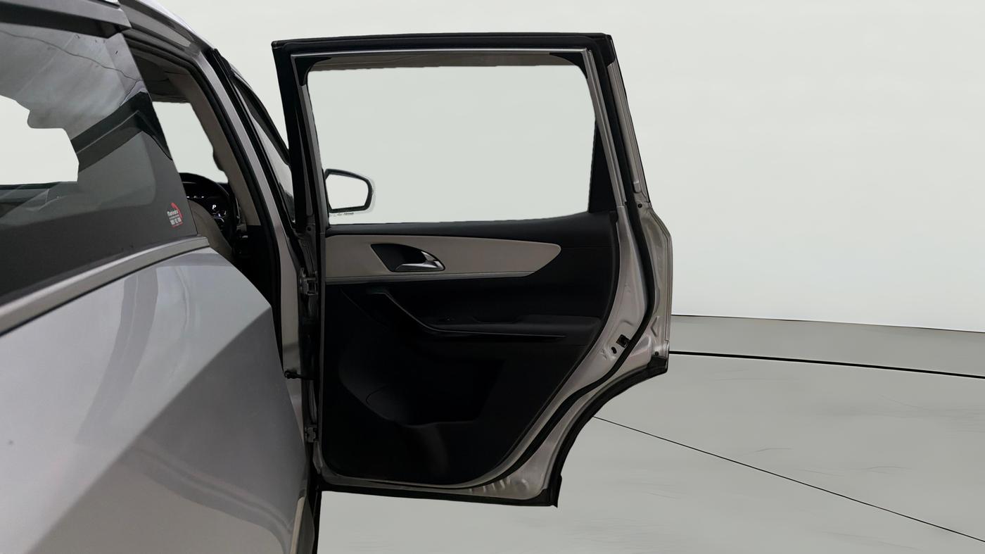 2022 Mahindra XUV700 AX 7 D AT 7 STR, Diesel, Automatic, 84,972 km, RHS Rear Door